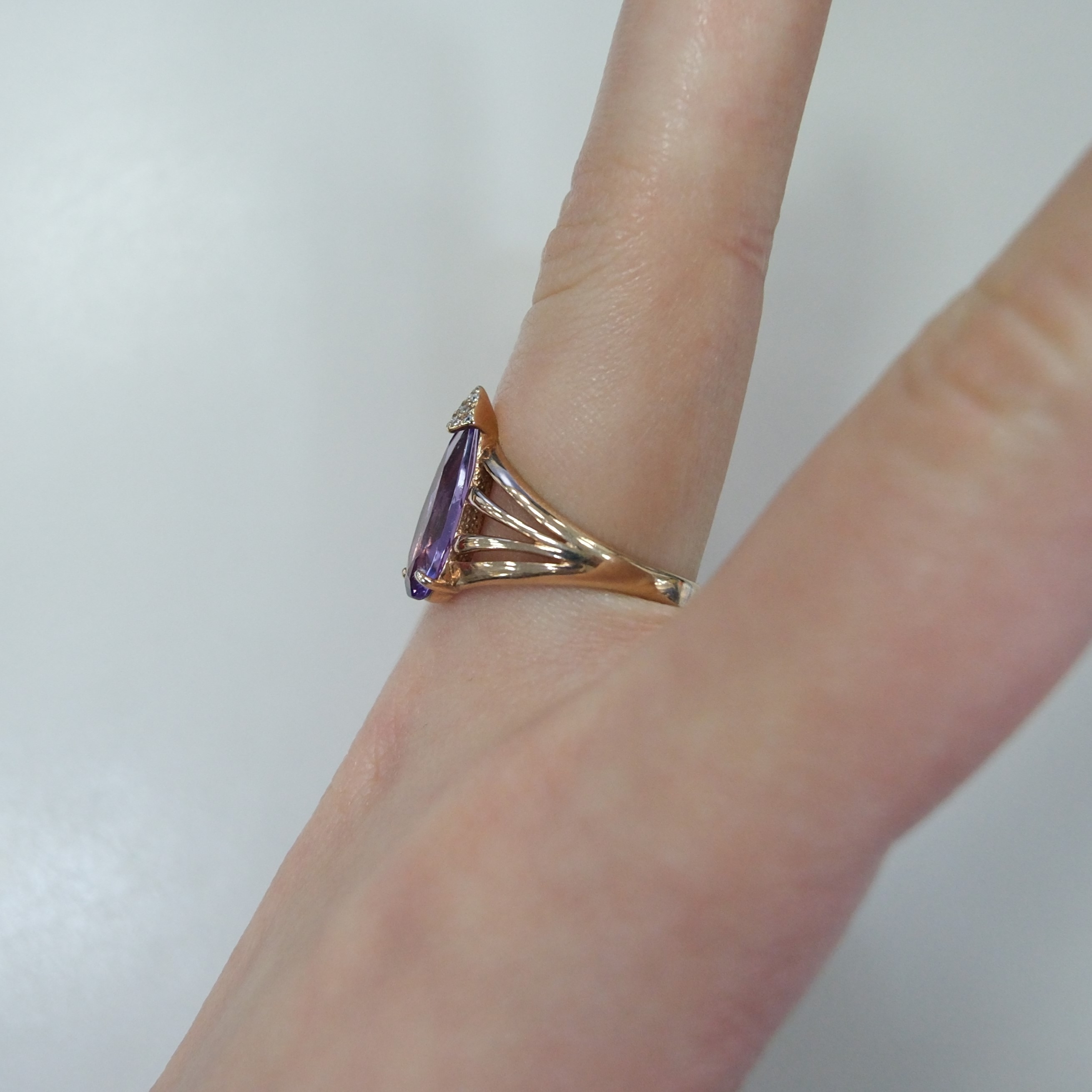 Серебряное кольцо с аметистом